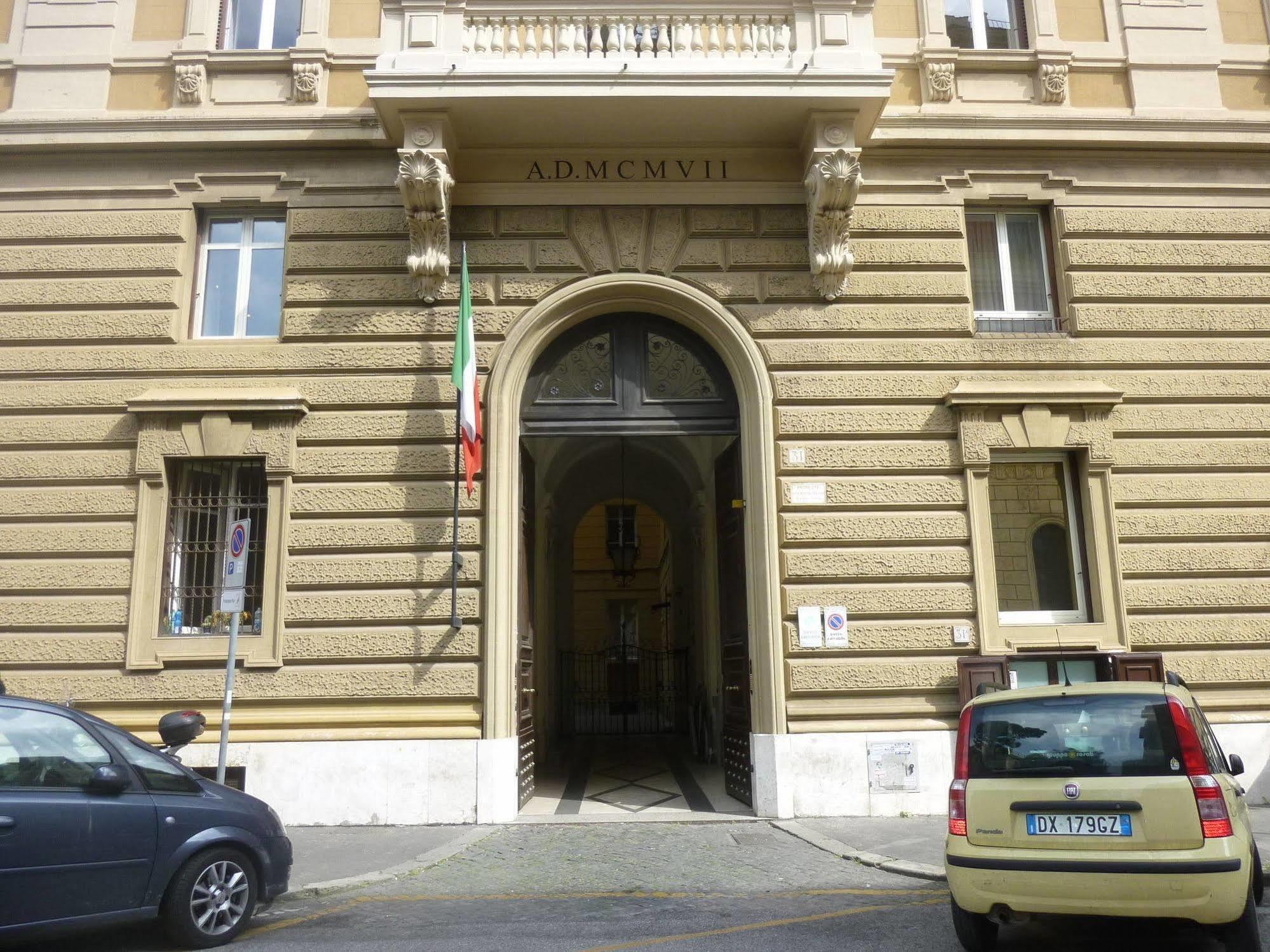 Piccolo Imperiale Acomodação com café da manhã Roma Exterior foto