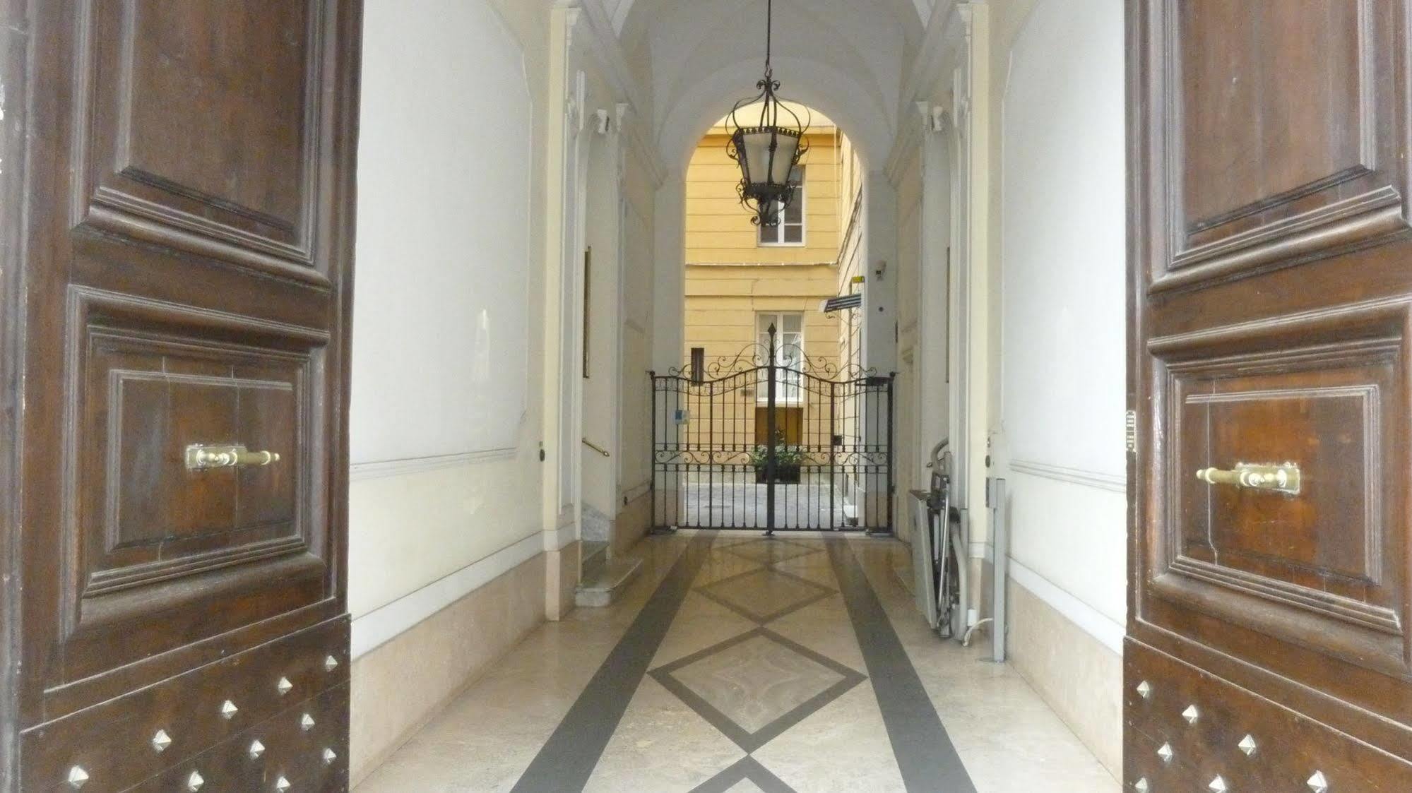Piccolo Imperiale Acomodação com café da manhã Roma Exterior foto